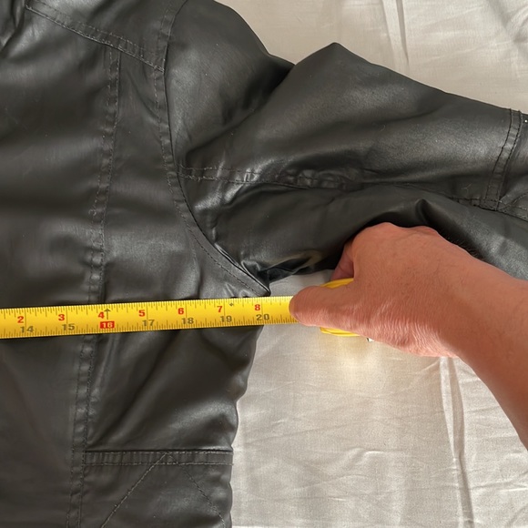 Bench women’s winter jacket - Picture 2 of 8